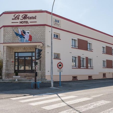 Hotel Bristol شالو أو شُمْبانيِ المظهر الخارجي الصورة