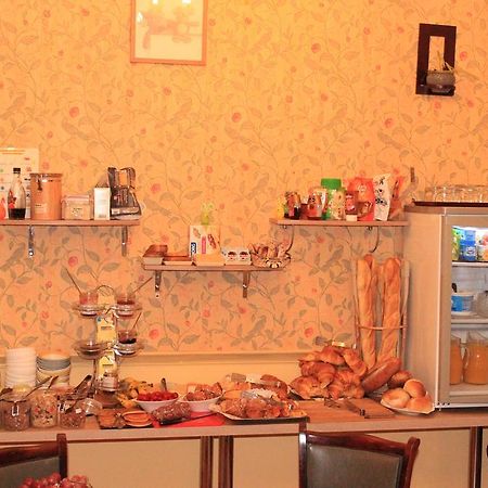 Hotel Bristol شالو أو شُمْبانيِ المظهر الخارجي الصورة