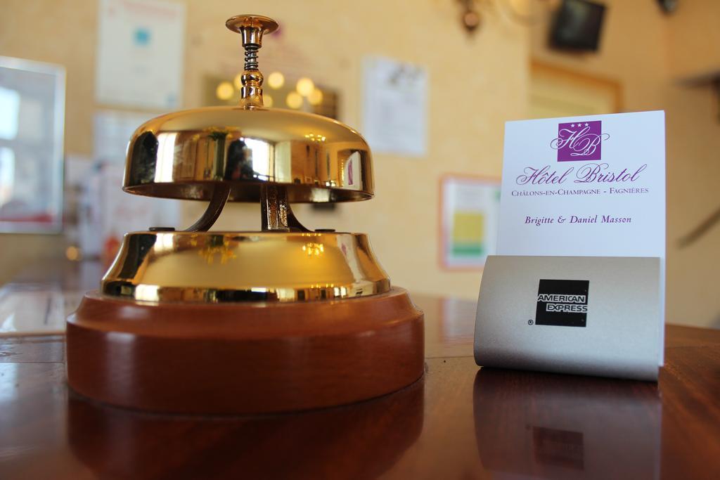 Hotel Bristol شالو أو شُمْبانيِ المظهر الخارجي الصورة