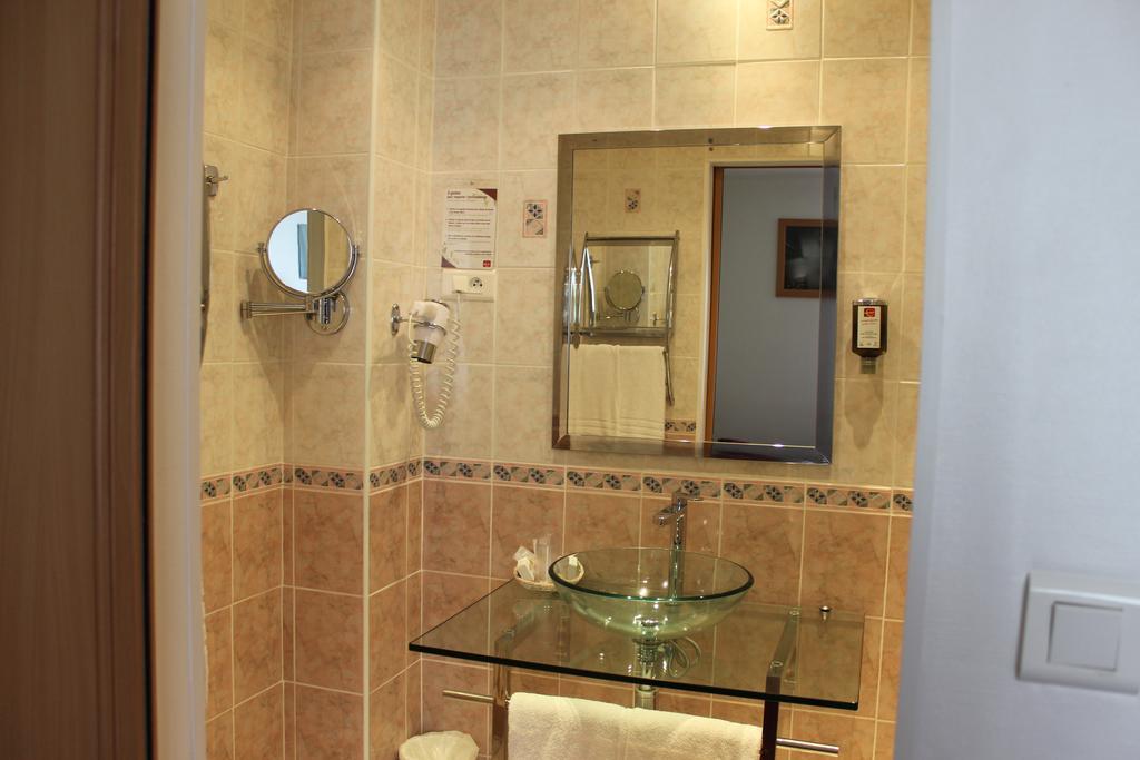 Hotel Bristol شالو أو شُمْبانيِ المظهر الخارجي الصورة