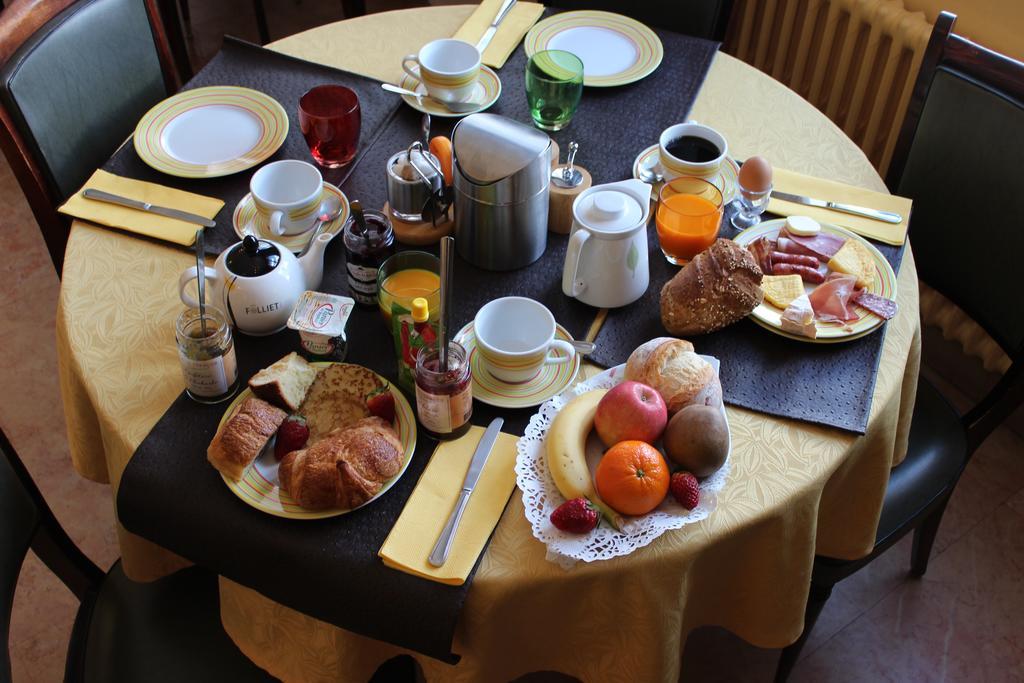 Hotel Bristol شالو أو شُمْبانيِ المظهر الخارجي الصورة