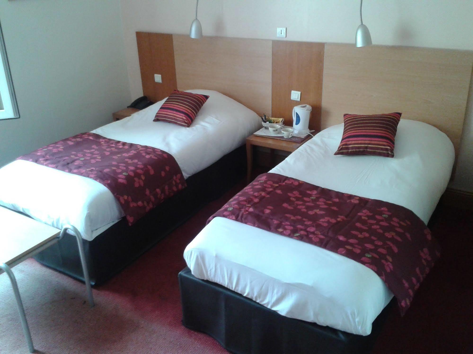 Hotel Bristol شالو أو شُمْبانيِ المظهر الخارجي الصورة