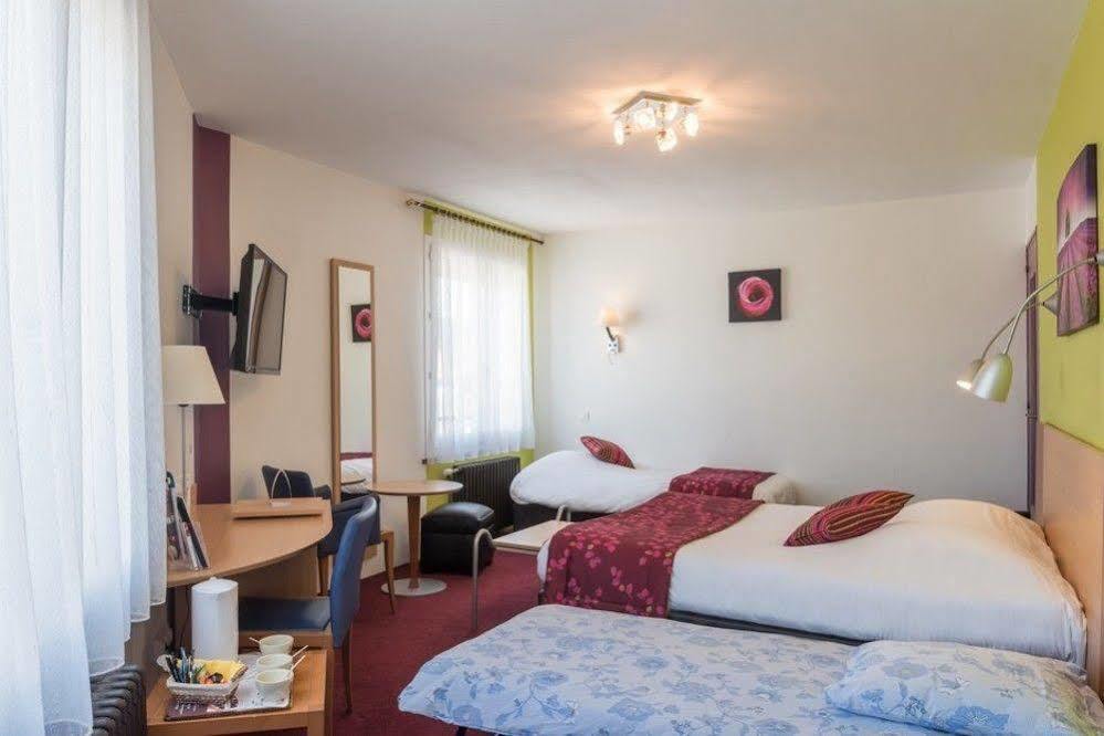 Hotel Bristol شالو أو شُمْبانيِ المظهر الخارجي الصورة