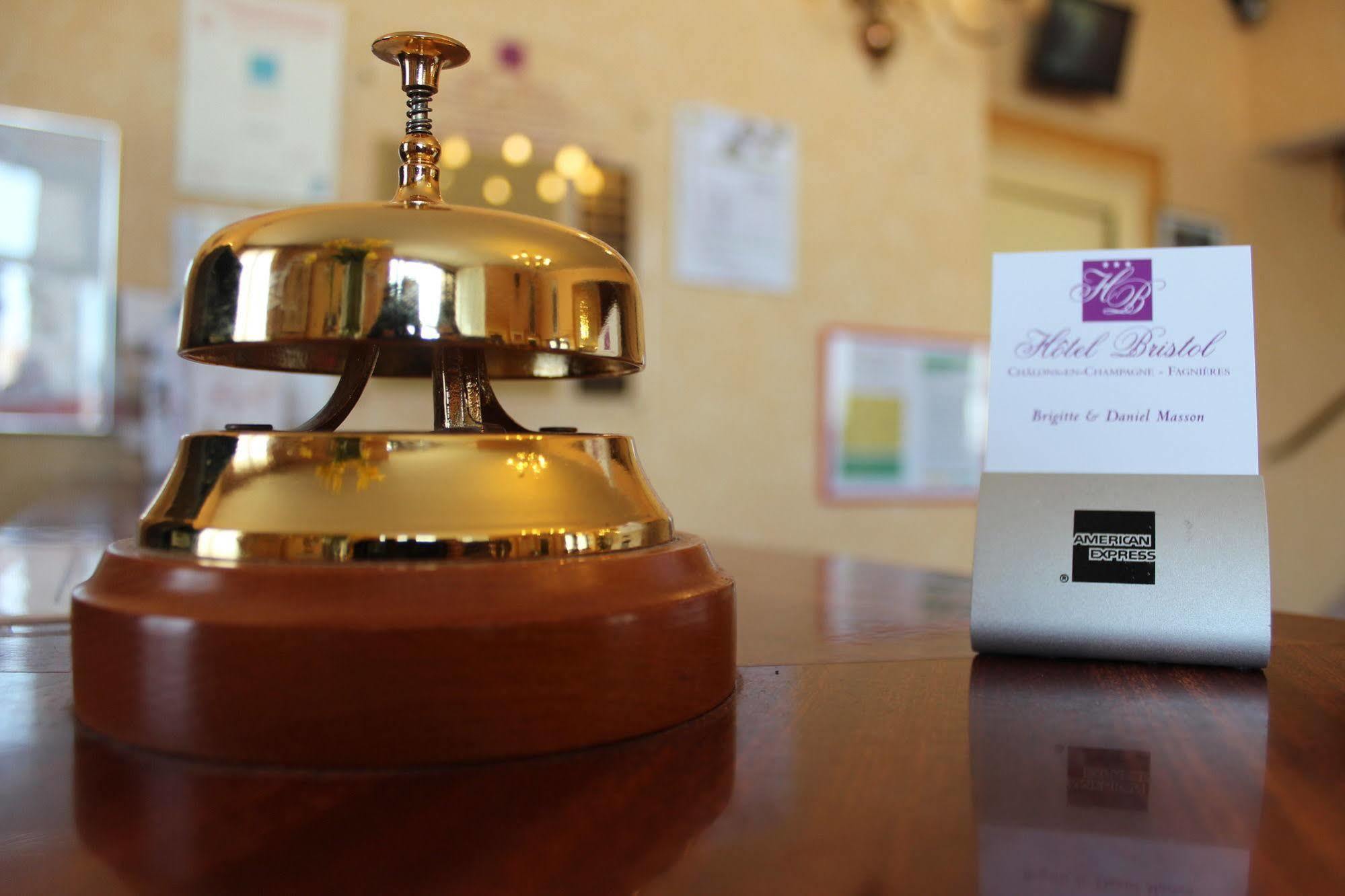 Hotel Bristol شالو أو شُمْبانيِ المظهر الخارجي الصورة